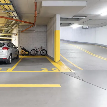 아파트 Okrzei National Stadium Ac Parking By Mia 바르샤바