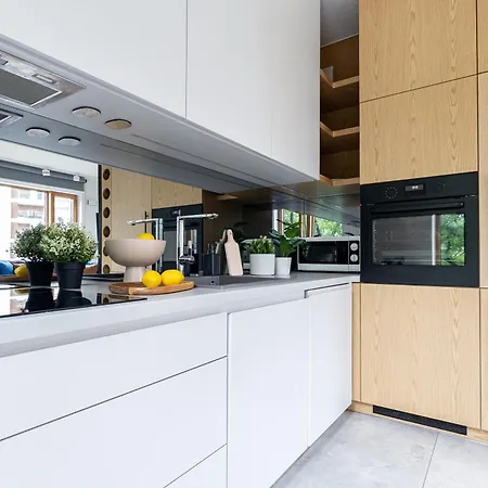 Апартаменты Mia Okrzei National Stadium Area With Parking And Ac *