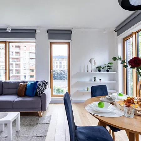 Apartamento Mia Okrzei National Stadium Area With Parking And Ac Varsóvia